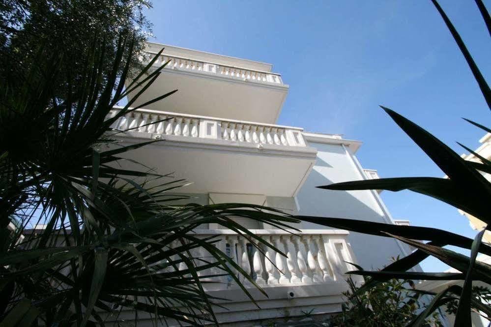 Residence Mimosa Rimini Extérieur photo